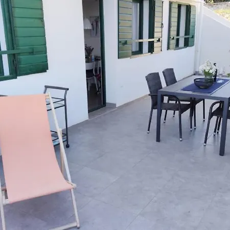 Apartman Apartments More Vis