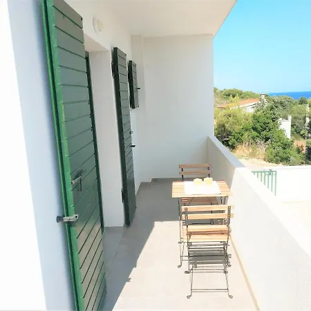 Apartments More Vis
