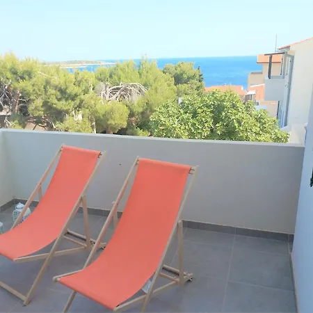 דירה Apartments More