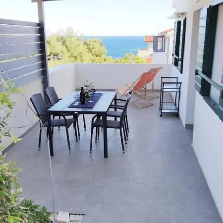 Apartments More Vis