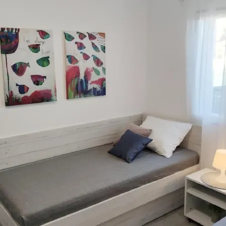 Apartments More فيس